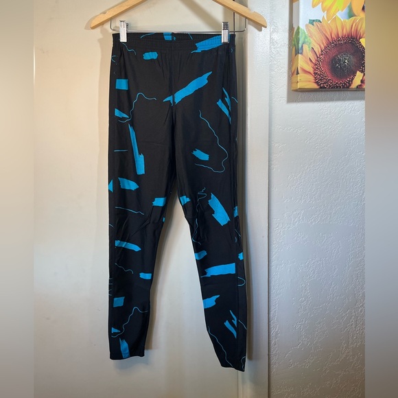 Hind Black and Blue vintage Leggings - Picture 1 of 3